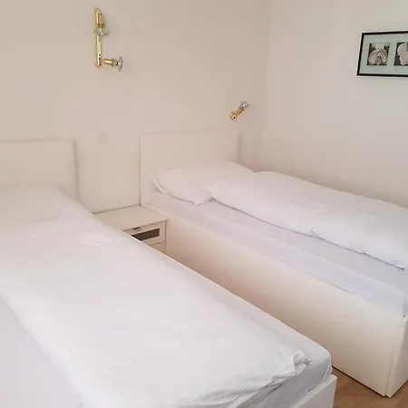 Edelweiss Inn *